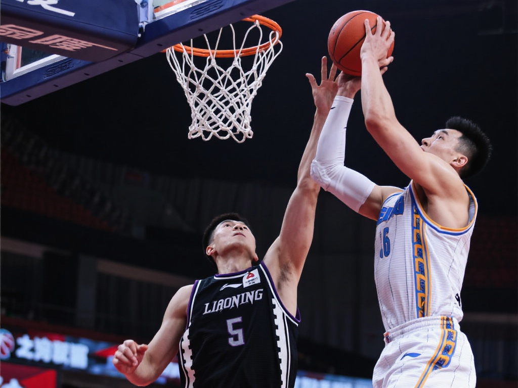 展现出强大 展现出强大